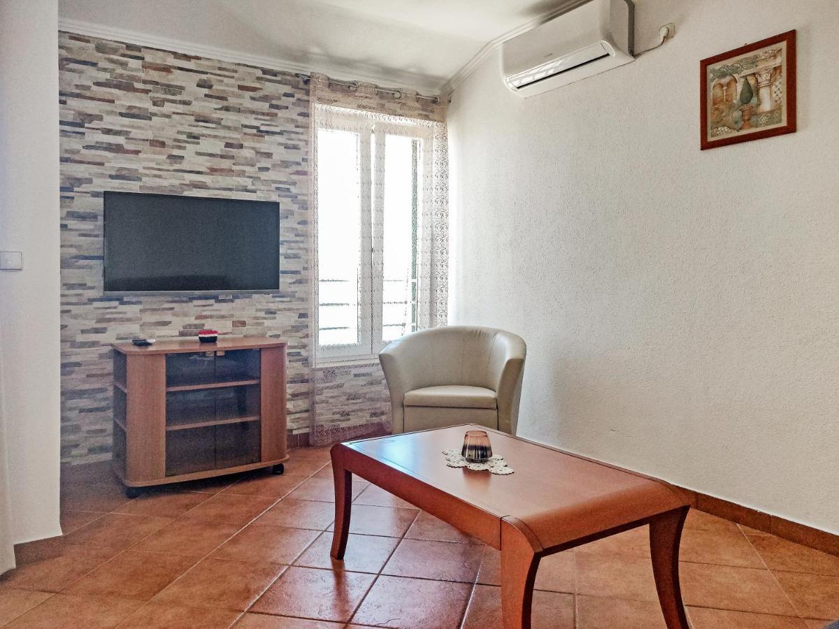 Villa Marija Baška Voda Exteriör bild